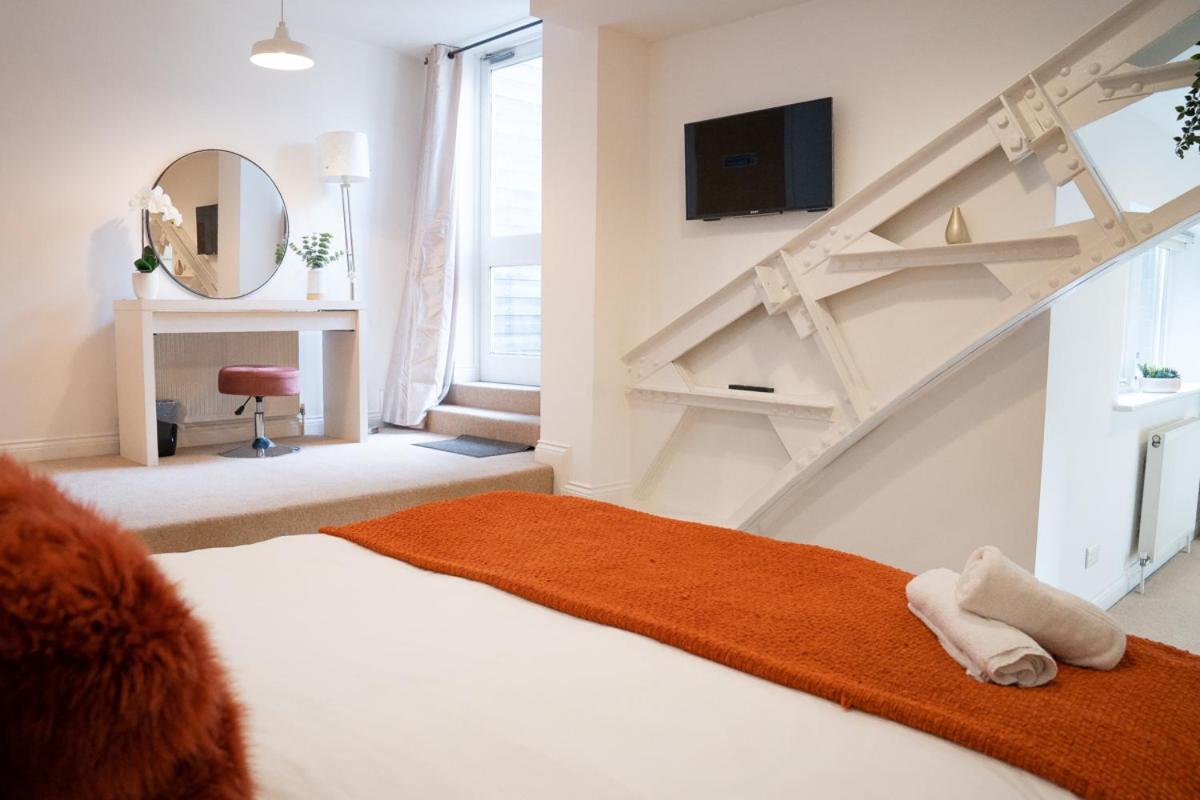 The Amazing Triplex - City Centre - Free Parking Sheffield Ngoại thất bức ảnh